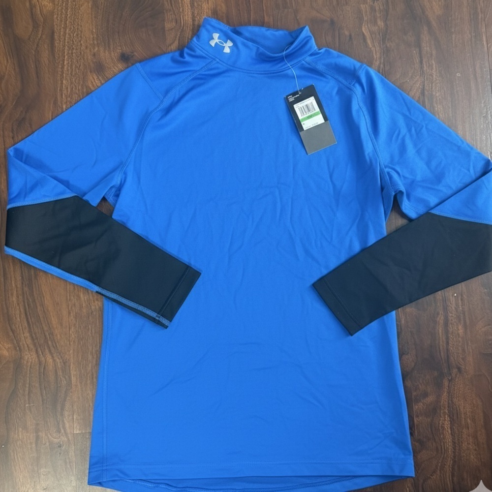 3/$30 ☀️ Under Armour Vibrant Blue Long Sleeve Fitted Tee